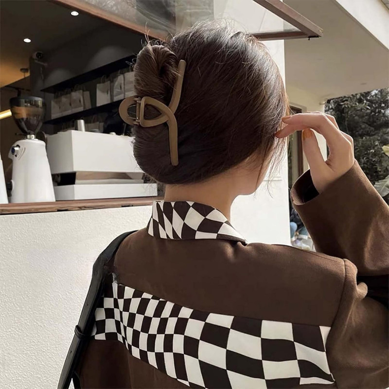 Simple hair clip – Elegantna šnala za kosu